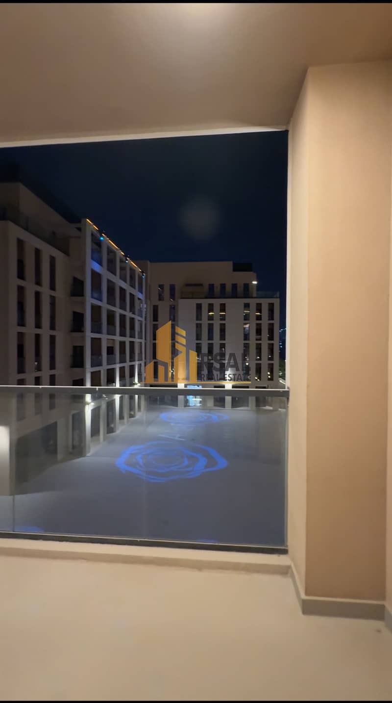 3 155960. jpg