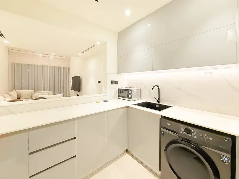 Fully Furnished | Vacant | Prime Location