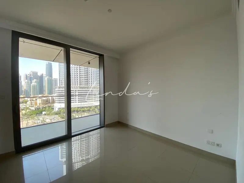 Burj Khalifa View | Well maintained | Unfurnished