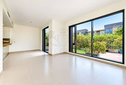 4 Bedroom Villa for Sale in Dubai Hills Estate, Dubai - Sunlit Minimalist Apartment with Garden Views. png