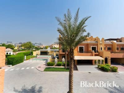 فیلا 5 غرف نوم للبيع في مدينة دبي الرياضية، دبي - فیلا في فلل بلومينغديل،مدينة دبي الرياضية 5 غرف 4900000 درهم - 16784616