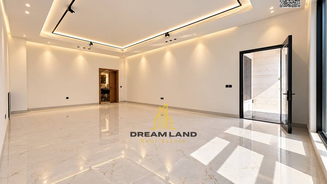 16 batch_مساحة معيشة عصرية واسعة وفارغة. png