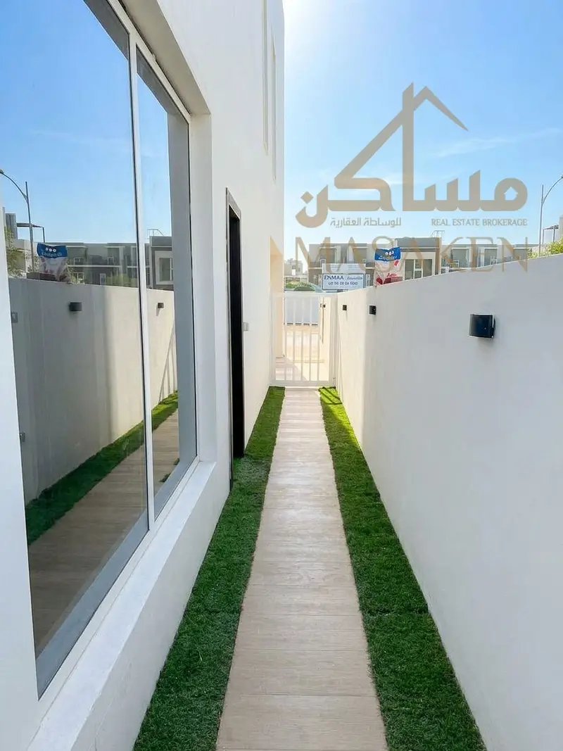 Brand New 4BR Independent Villa | Full Stone Cladding | Closed Kitchen