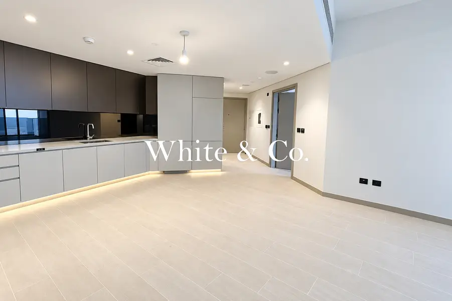 MBR City View | High Floor | Ready To Move