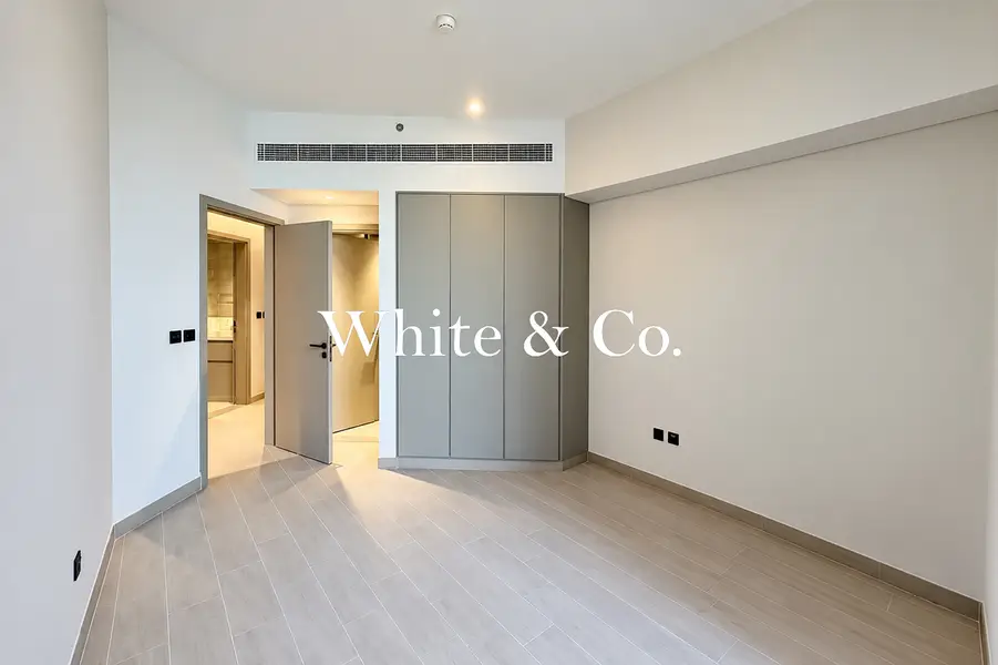 MBR City View | High Floor | Ready To Move