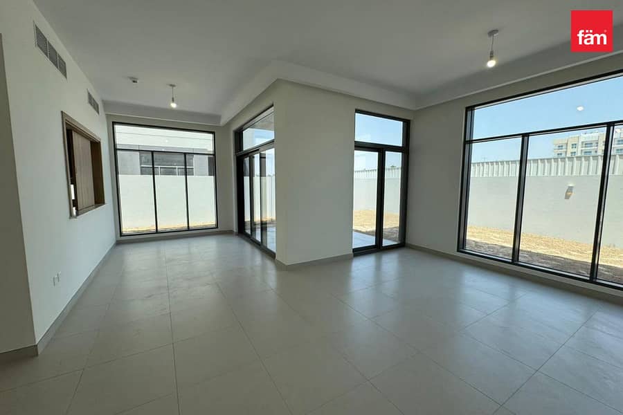 Vacant| Perfect Vastu| Premium Layout| Landscaped Vacant| Perfect Vastu| Premium Layout| Landscaped