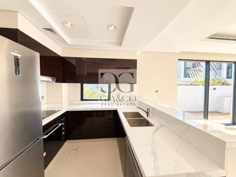 4 Vacant | Corner Unit | Brand New | G+2 4