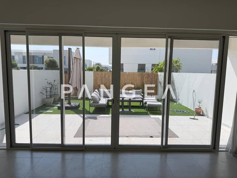 Вилла в Валли,Талиа, 3 cпальни, 145000 AED - 16933899 Вилла в Валли,Талиа, 3 cпальни, 145000 AED - 16933899