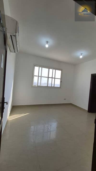 1 habitación Apartamento para en Alquiler en Mohamed Bin Zayed City, Abu Dhabi - 230897. jpg