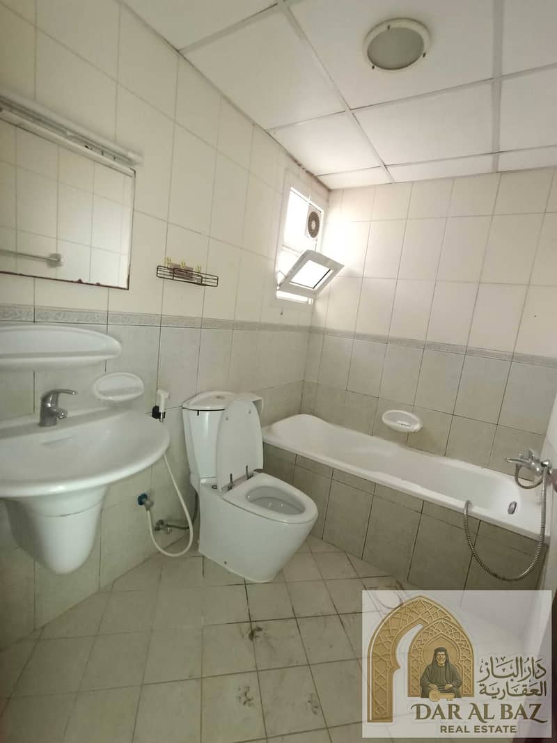 9 1002198563. jpg