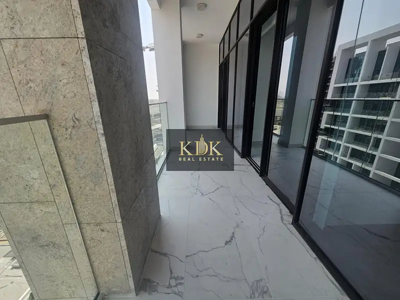 HOT OFFER | SMART HOME | POOL VIEW | VACANT