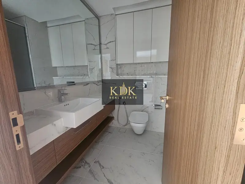 HOT OFFER | SMART HOME | POOL VIEW | VACANT