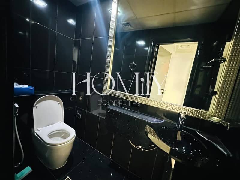 7 0e975130-5d40-44bd-8651-3c1eb3fdb926. jpg