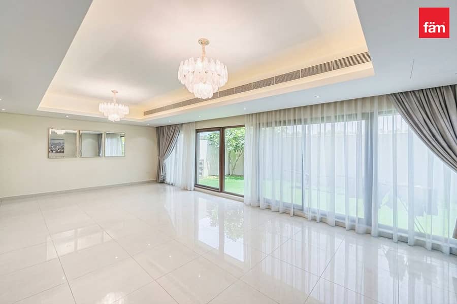 Near Park | Landscaped | Burj Skyline View Near Park | Landscaped | Burj Skyline View