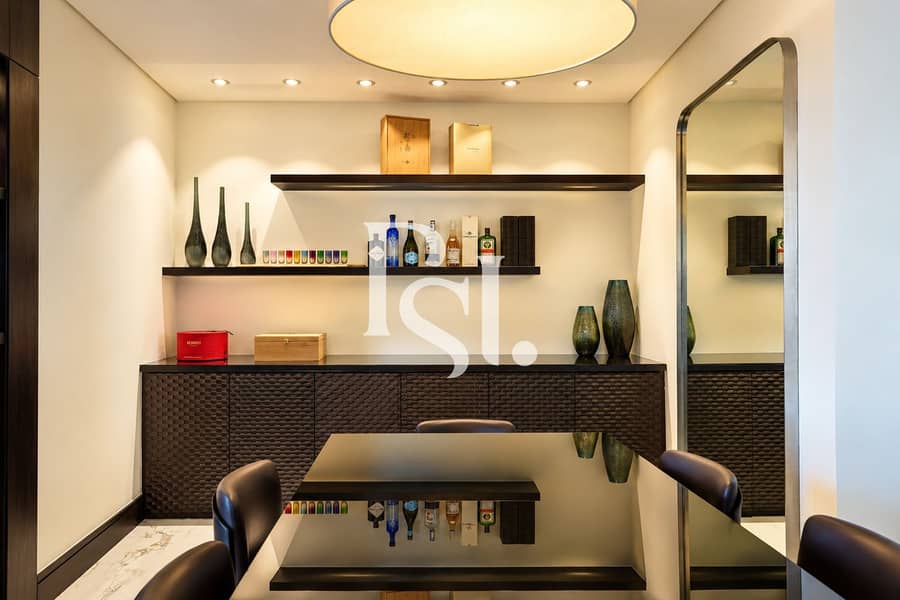 12 dining area. png