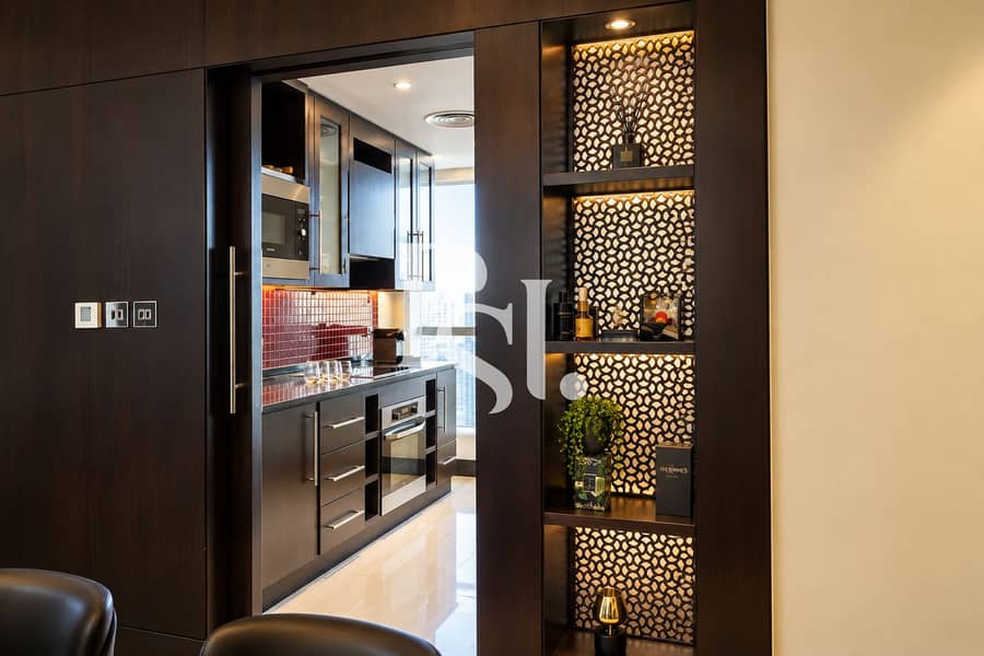 16 kitchen entrance. png