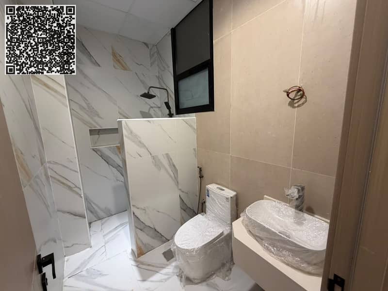 10 57a7cd17-8f8b-46eb-b4f0-f30591c5cee6. jpg