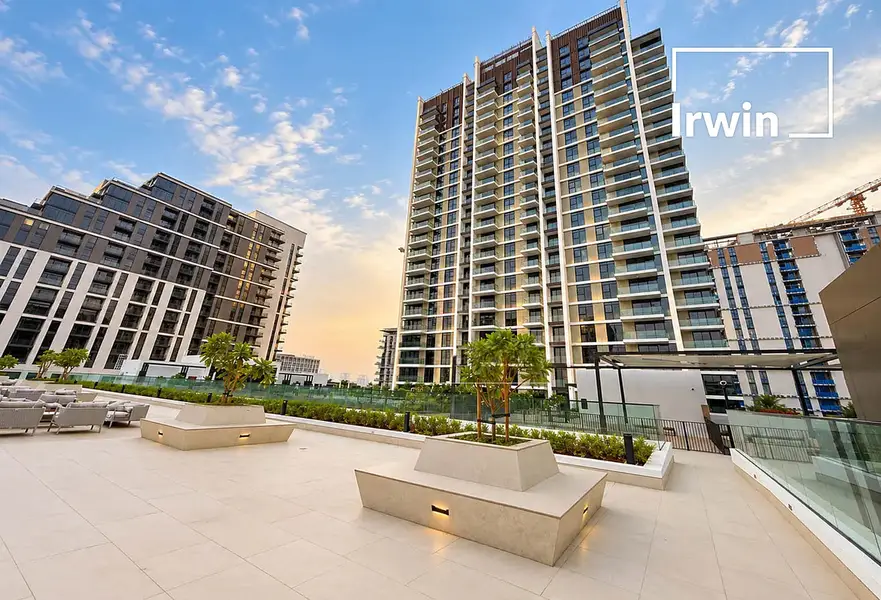 Corner 2BR | High Floor | Park Facing