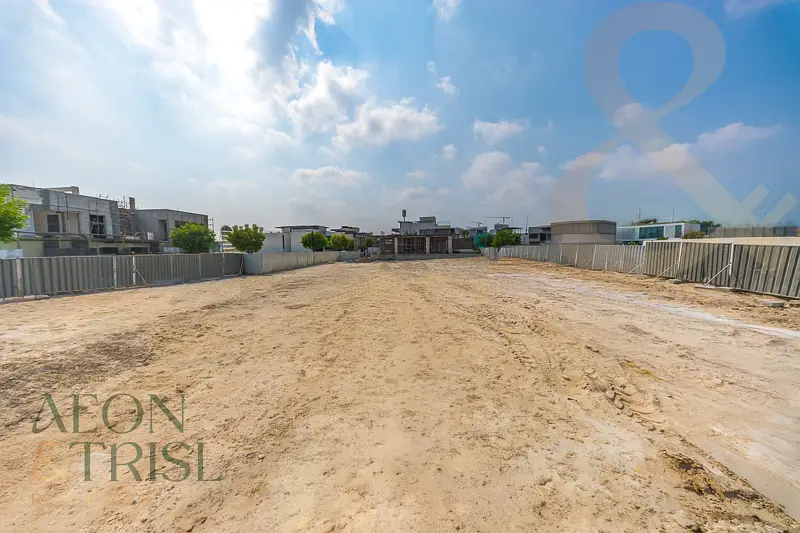 Near Golf Course | B+G+1+R | Free Hold | Corner |