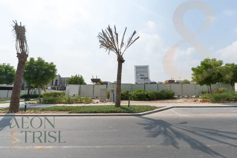 Near Golf Course | B+G+1+R | Free Hold | Corner |