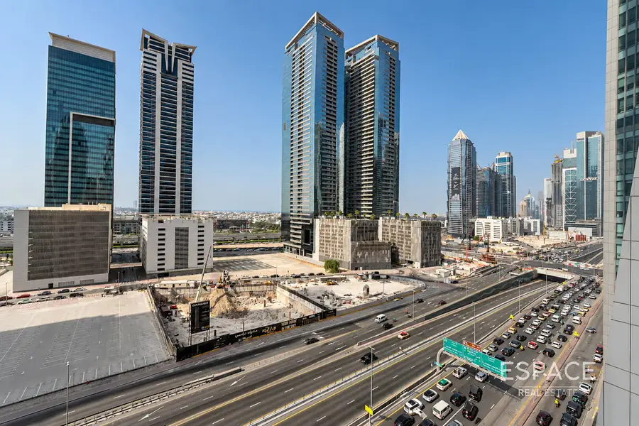 Furnished | Vacant | Near Metro