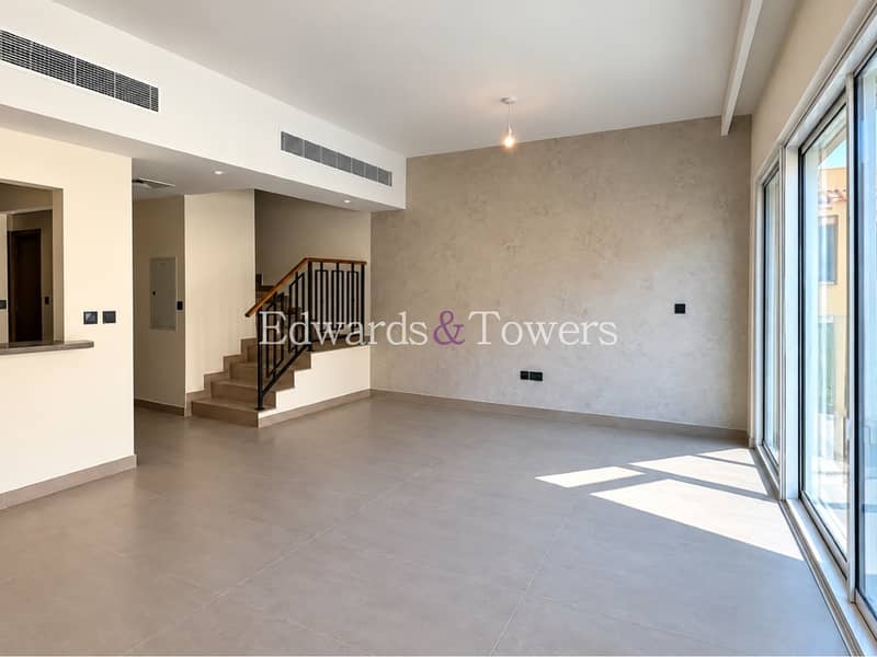 Reihenhaus in DAMAC Lagoons,Nice, 4 schlafzimmer, 140000 AED - 16935503 Reihenhaus in DAMAC Lagoons,Nice, 4 schlafzimmer, 140000 AED - 16935503