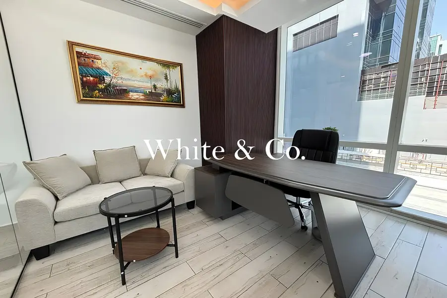 Furnished Office | Corner Unit | Vacant
