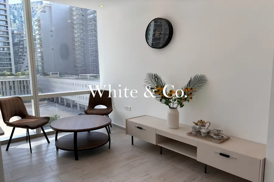 Furnished Office | Corner Unit | Vacant