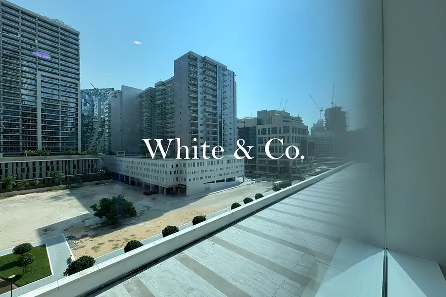 Furnished Office | Corner Unit | Vacant