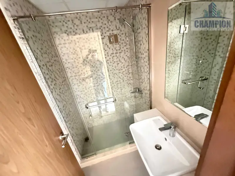LUXURY 1BHK : RENT 56K : GYM : POOL : PARKING 1