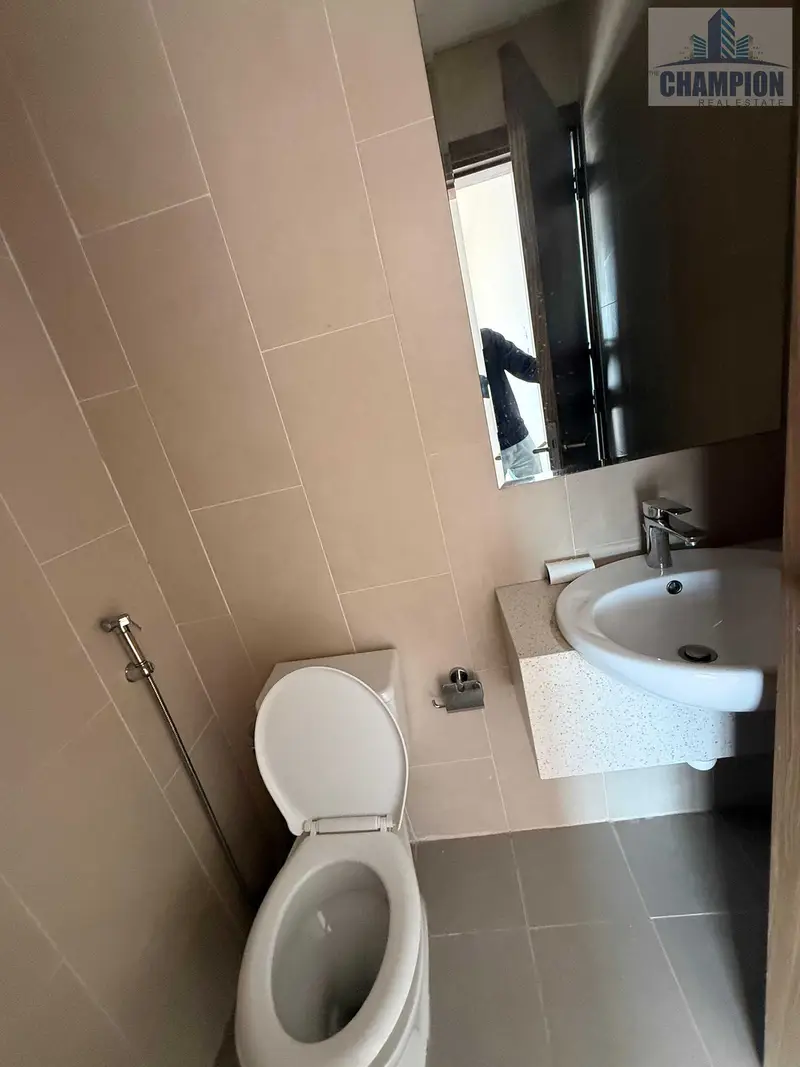 LUXURY 1BHK : RENT 56K : GYM : POOL : PARKING 1