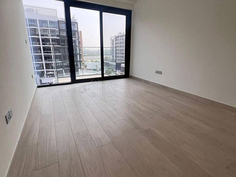 GENUINE AVAIBLE Boulevard View | Premium Studio GENUINE AVAIBLE Boulevard View | Premium Studio