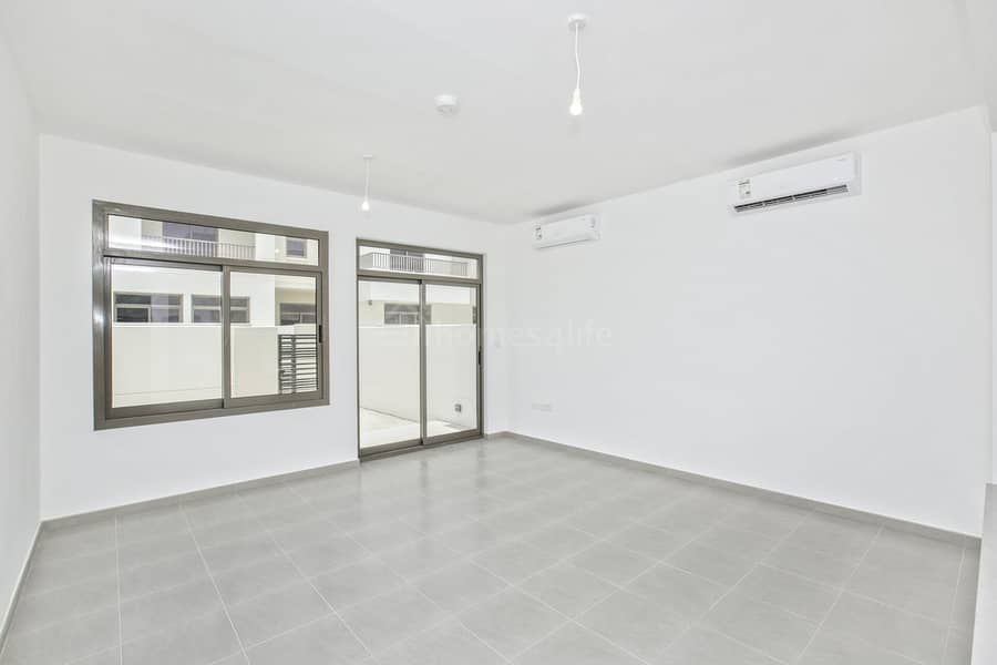 Reihenhaus in Town Square,Hayat Townhouses, 4 schlafzimmer, 155000 AED - 16935711 Reihenhaus in Town Square,Hayat Townhouses, 4 schlafzimmer, 155000 AED - 16935711