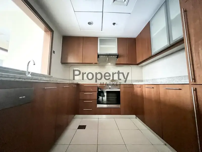 Chiller Free | Spacious | Prime Location