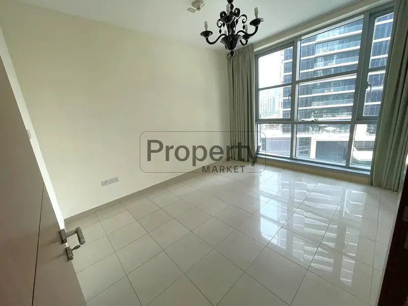 Chiller Free | Spacious | Prime Location