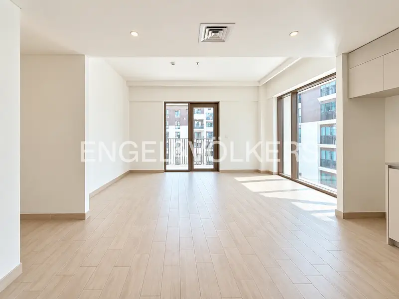 Vacant | Unfurnished | Bright
