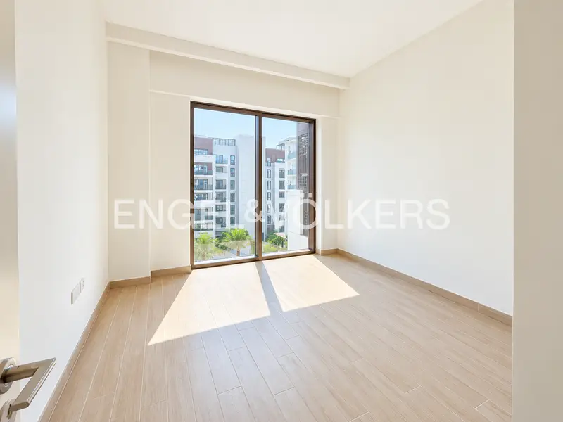 Vacant | Unfurnished | Bright