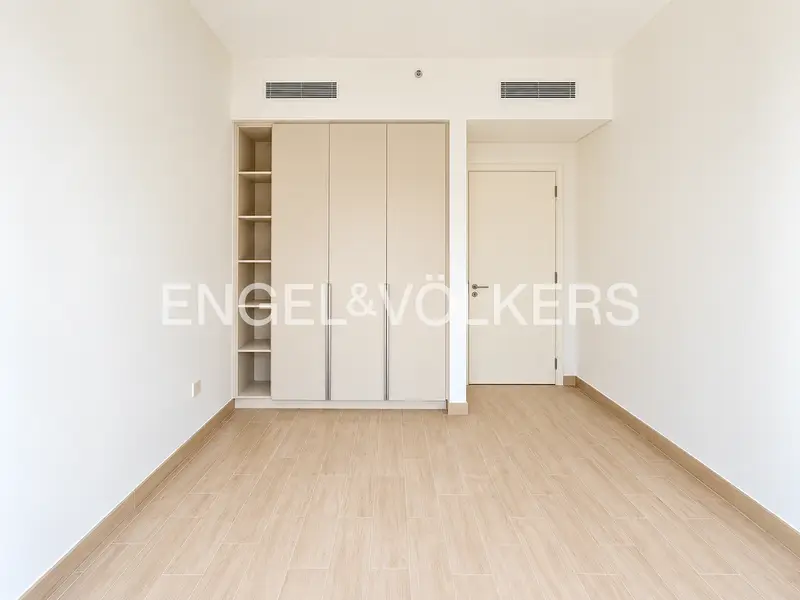 Vacant | Unfurnished | Bright