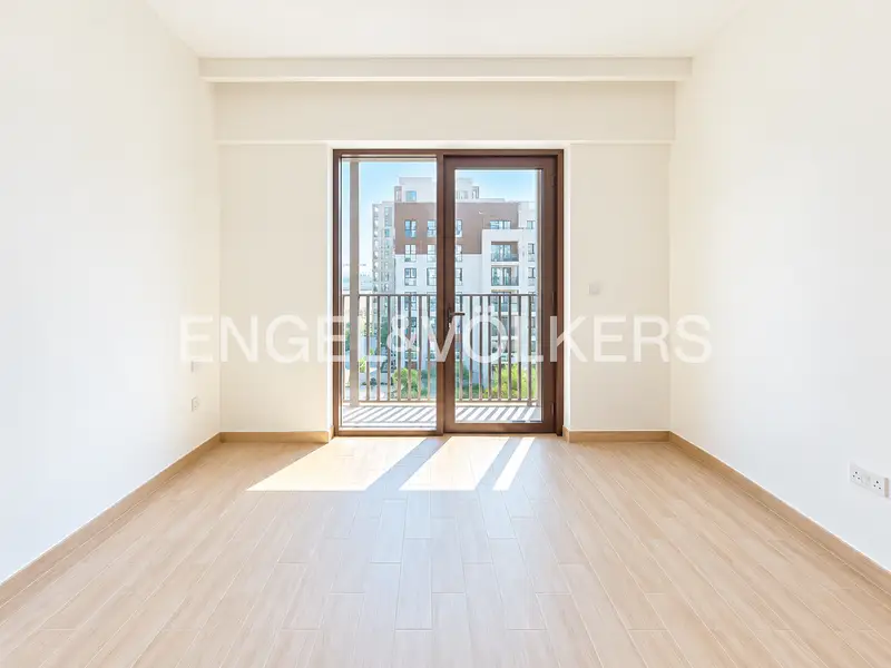Vacant | Unfurnished | Bright