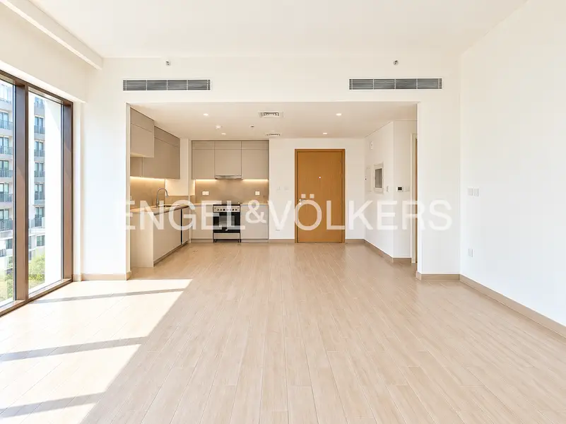 Vacant | Unfurnished | Bright