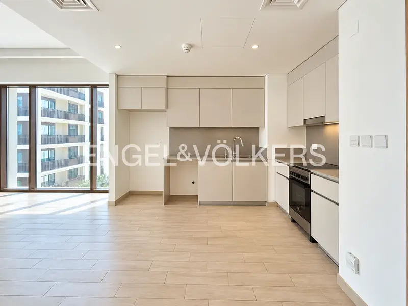Vacant | Unfurnished | Bright