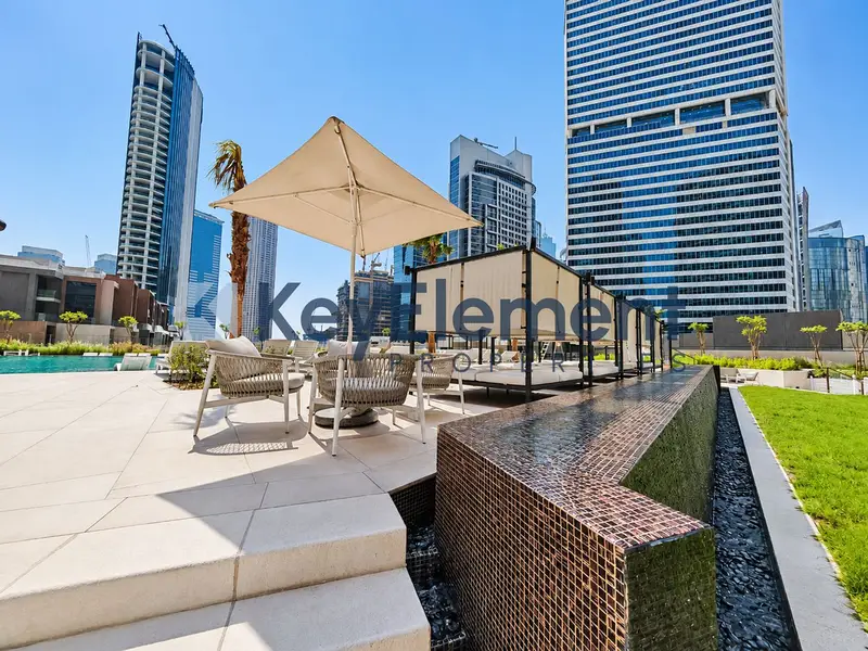 Furnished | Canal Views | Bright Modern Living