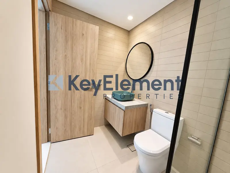 Furnished | Canal Views | Bright Modern Living