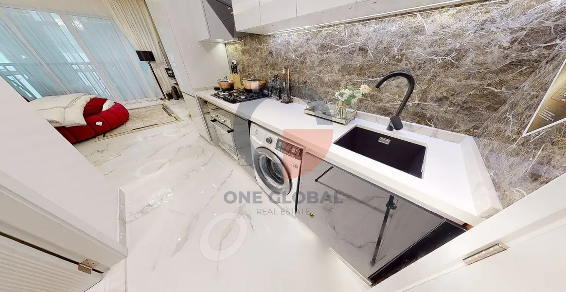 Investment | High Floor | Offer Over 700k
