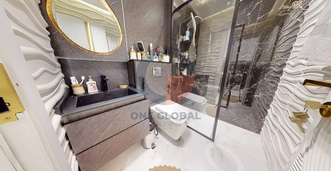 Investment | High Floor | Offer Over 700k