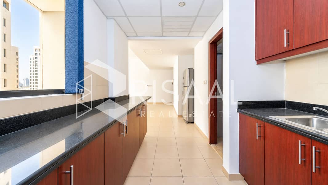 5 05-kitchen-reverse. jpg