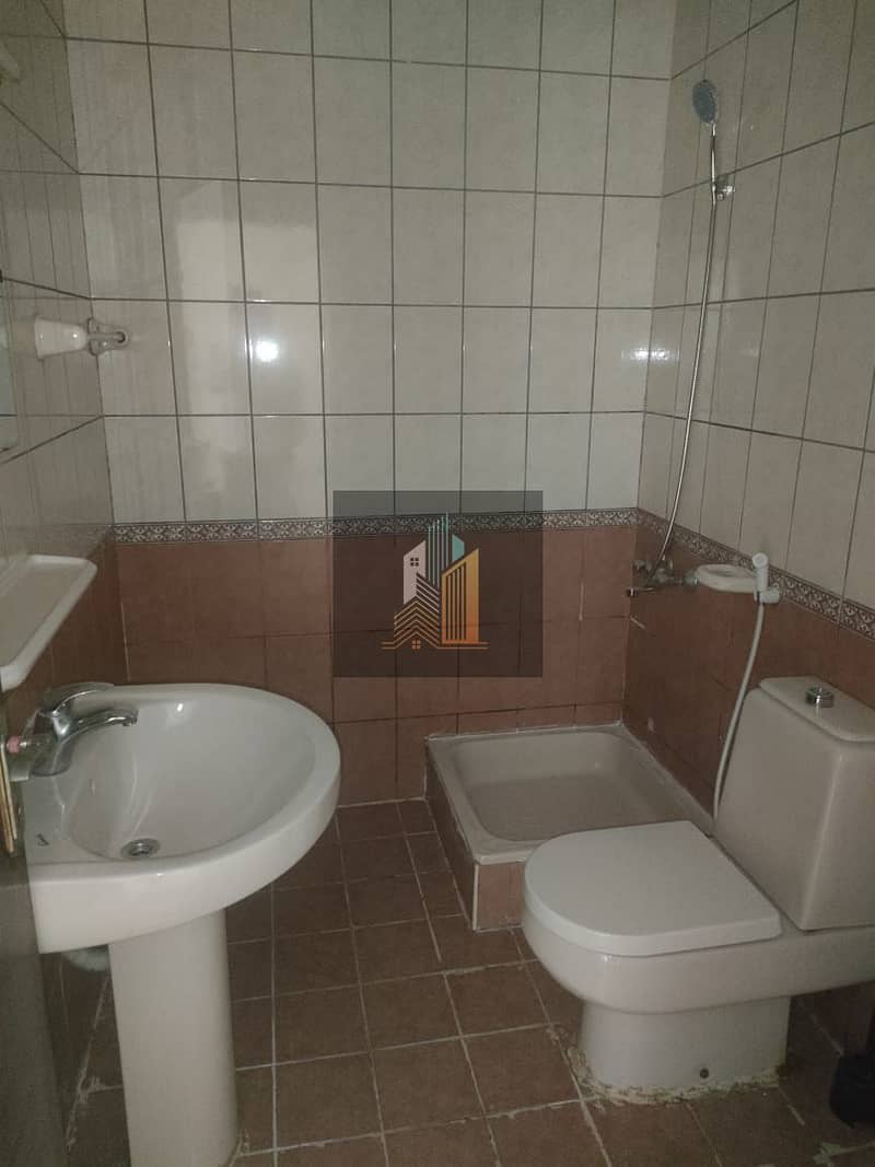 6 8150. jpg