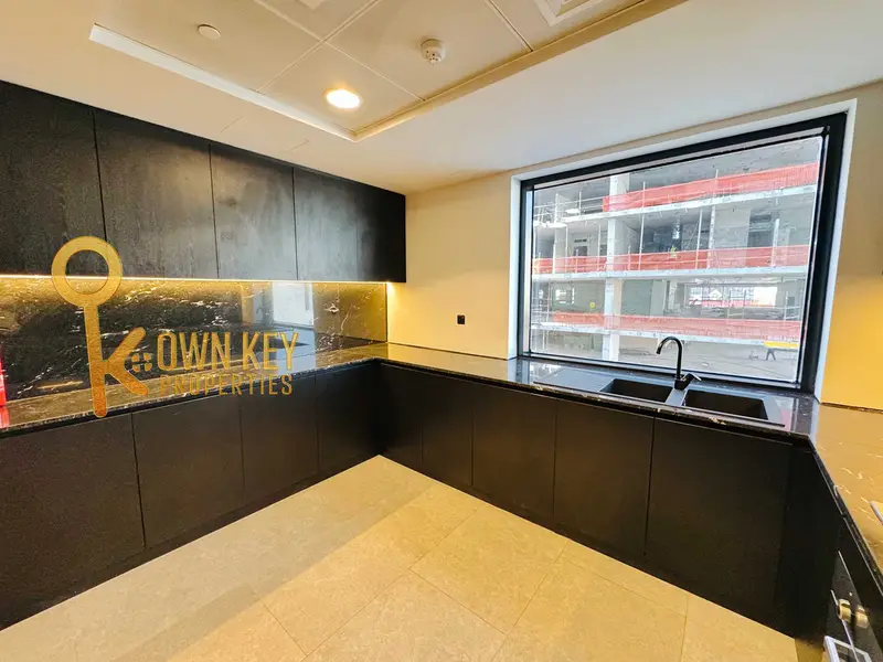 Beautiful 2BHK | Close Kitchen | Like Brand New