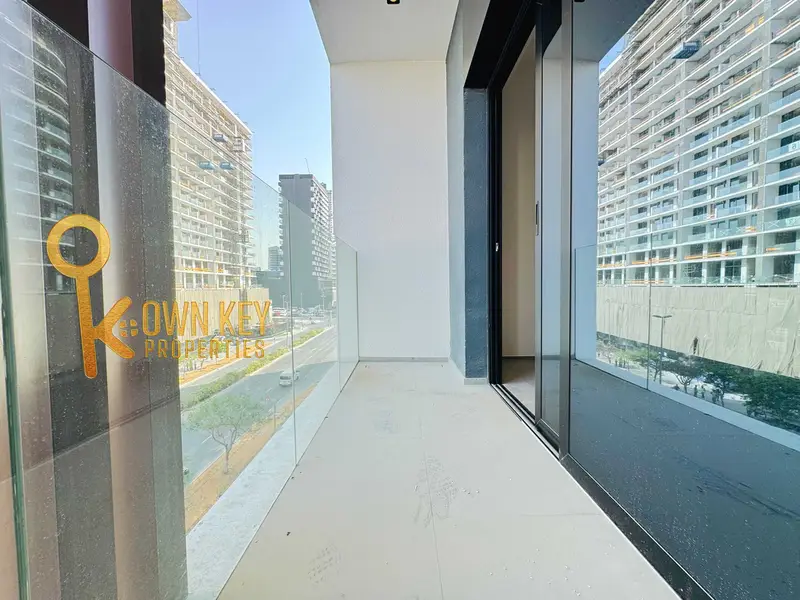 Beautiful 2BHK | Close Kitchen | Like Brand New
