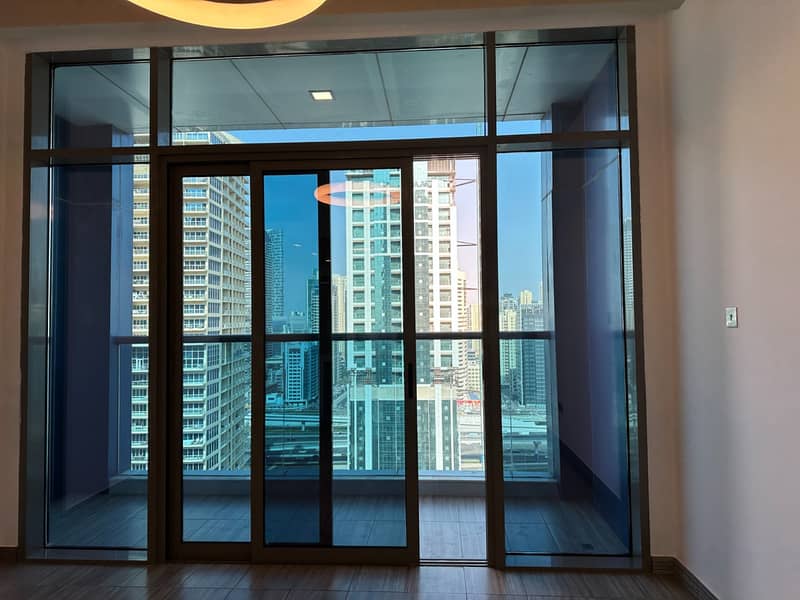 Available I Lake View I Unfurnished